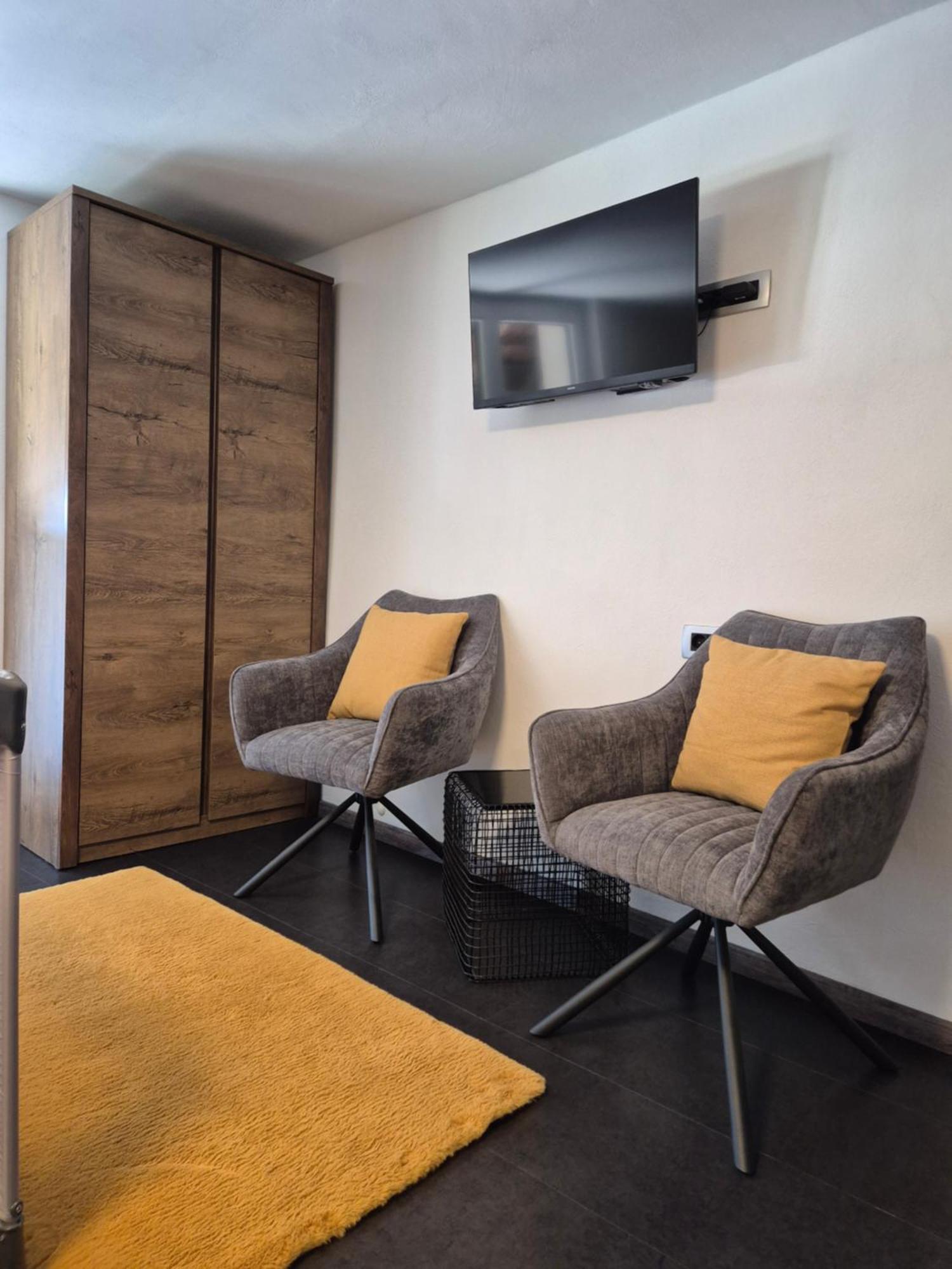 Apartmaji Pr'Pisk โบฮินิสกา เบลา ภายนอก รูปภาพ